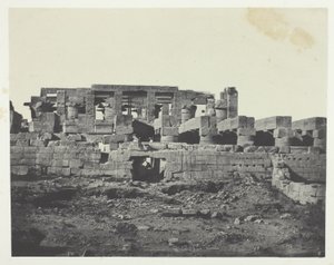 Karnak Palace, sydlige indgang til Hypostyle Hall; Theben af Maxime Du Camp