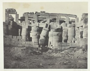 Karnak Palace, Hypostyle Hall taget mod nord, Theben, 184951, trykt 1852. af Maxime Du Camp