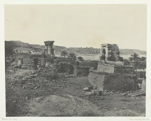 Landsby og tempel på øen Béghé, vest for Philoe, Nubia, 184951, trykt 1852. af Maxime Du Camp