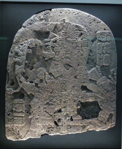 Panelfragment med lineal, Peten område, senklassisk periode, 600-900 e.Kr af Mayan