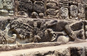 Fange af trinene i Hieroglyphic Stairway, Copan, sen klassisk periode (600-900) ca. 760 e.Kr.