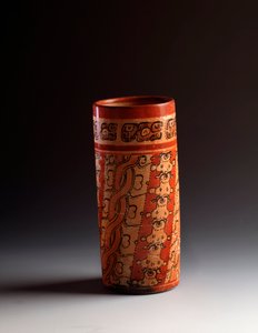 Polykrom cylindrisk lervase. Fra Tikal af Mayan Mayan