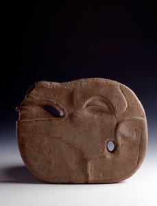 Før colombiansk kunst, Maya-civilisation, klassisk periode: zoomorf økse i udskåret sten, der repræsenterer hovedet af en hjort. Svag. 26,5 x bredde 19,5 cm Guatemala, Museo Nazionale di Archeologia e Etnologia af Mayan Mayan