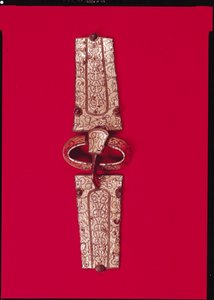 Bæltespænde, fra kirkegården ved Escolives-Sainte-Camille, Yonne (sølv) af Merovingian