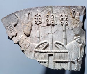 Mesopotamien: relief staldscene på et fragment af vase udskåret i stil med Uruk. Region Sumer. 3300 f.Kr. Paris, Louvre-museet af Mesopotamian School