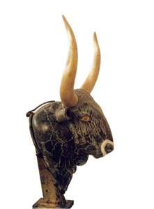 Minoisk kunst: rhyton eller rhyton eller rhyton (apparatglas) i form af et tyrehoved fra det lille palads i Cnossos (Knossos) på Kreta. 1550-1500 f.Kr. Heraklion, Arkæologisk Museum af Minoan