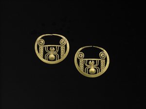 Et par næseringe af Moche Moche