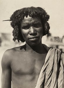 Opbygning af et imperium i den fascistiske tidsalder: Cunama ungdom, 09/05/1936 (s/h foto) af Modestino Baldinetti