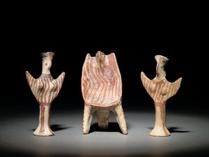 Psi-figur, trone med siddende figur, og Psi-figur, ca. 1300-1200 f.Kr. (terracotta) af Mycenaean