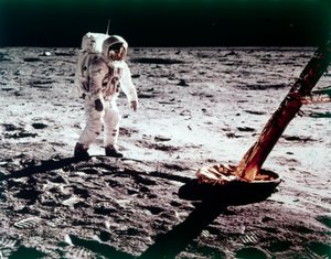 Buzz Aldrin nær benet af Lunar Module on the Moon, Apollo 11 mission, juli 1969.