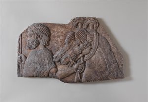 Udenlandsk brudgom i et biflodoptog, ca. 721-05 f.Kr. (gipsalabast)
