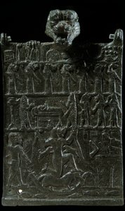 Mesopotamien: bronze-trylleplade mod den dæmoniske guddom Lamashtu. Repræsentation af en eksorcismescene. Neo-assyrisk periode (v 1000-612 f.Kr.). 750 f.Kr. Paris, Louvre-museet