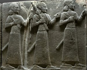 Relief, der forestiller hetitiske retsembedsmænd, fra Tyrkiet sten af Neo-Hittite