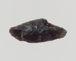 Flintpilespids, 5.–4. årtusinde f.Kr. (sten)