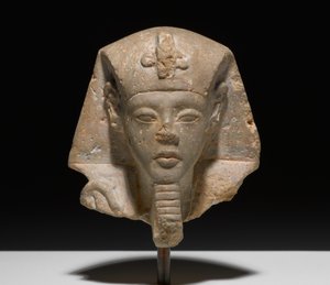 Hoved fra en shabti fra Akhensten, ca. 1352-1336 f.Kr. (kalksten)