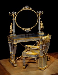 Bord- og toiletstol af hertuginden af Berry (Marie Caroline Ferdinande Louise de Bourbon, prinsesse af de to Sicilier (Deux Sicilies) (1798-1870). Krystal, gylden bronze og eglomise glas. Møbler fremstillet af Nicolas Henri Jacob (1782-1871) ) af Nicolas Henri Jacob