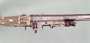 Et par præsentationspistoler i flintlås med sølvbeslag, som Napoleon I traditionelt gav til sin bror Joseph Bonaparte, da han fik den spanske krone, sandsynligvis i 1808. Fremstillet af Nicholas Noel Boutet, Versailles.