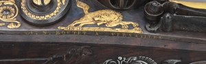 Detalje af en af et par sølvmonterede riflede flintlåspistoler, Versailles, 1825