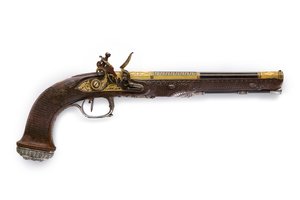 En af et par sølvmonterede riflede flintlåspistoler, Versailles, 1825