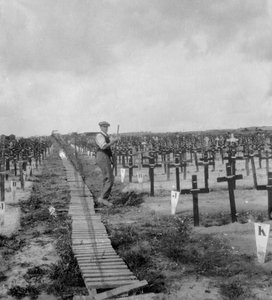 Hooge Crater Cemetery, nær Ypres, Belgien, Første Verdenskrig, c1917-c1918