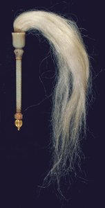 Mughal-udskåret jadefluepiskeris (jade, rødt stenguld og hestehår), ca. 1775-79 af North Indian School