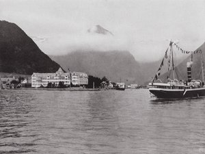 Balholm (s/h-foto) af Norwegian Photographer