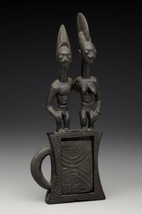 Spejlkasse, før 1938 (træ & spejl) af Olowe of Ise