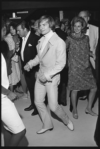 Rudolf Nureyev til en hjemmefest i Malibu