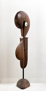 Grotesk (træskulptur af Oskar Schlemmer