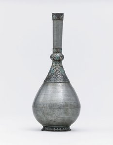 En osmannisk turkis indsat sølvmonteret zinkflaske (turkis, zink, sølv) af Ottoman School