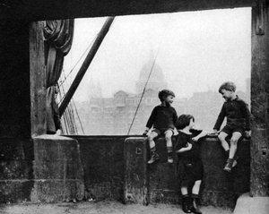 Bankside, omkring Blackfriars Bridge, London, 1926-1927.
