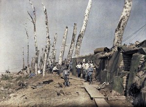 Den franske linje ved Het Sas i et område, der er blevet ødelagt af artilleriild, Belgien, 10. september 1917 (autokrom)