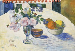 Blomster og en skål frugt på et bord af Paul Gauguin