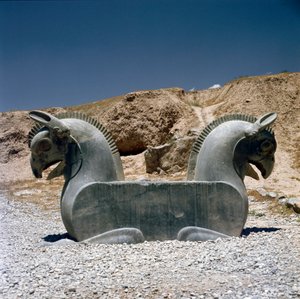 Achaemenidisk griffinformet hovedstad i søjlen, 6. århundrede f.Kr af Persian School