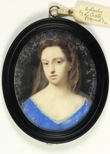 En dame i blå overdel med brun hætte (akvarel på vellum)
