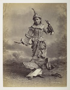Burmesisk dansepige, udsigt over Burma