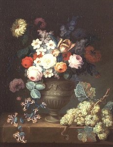 Stilleben af blomster i en klassisk vase med en klase vindruer af Philippe Parpette