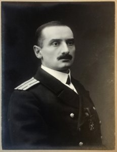 Portræt af Alexander Kolchak 1874-1920, 1909. af Photo studio H. Rentz and F.