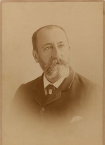 Portræt af komponisten Camille Saint-Saëns 1835-1921. af Photo studio J. Lacroix.