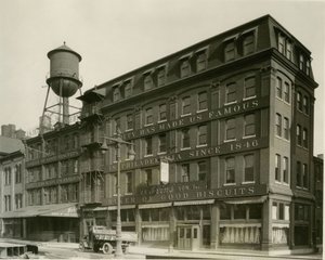 J. S. Ivins Son Inc. - Bager af gode kiks (s/h-billede) af Photographer American
