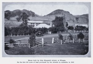 Hus bygget af John Kingsmill Abbott i Wingen på de første 330 acres jord købt af Abbotts i Australien i 1843 (s/h foto) af Photographer Australian