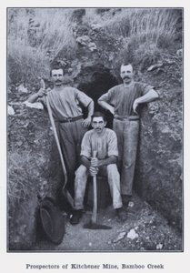 Prospectors of Kitchener Mine, Bamboo Creek (s/h foto) af Photographer Australian