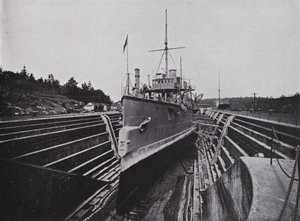 HMS "Flora," i Dock, Esquimalt, British Columbia (s/h foto) af Photographer Canadian