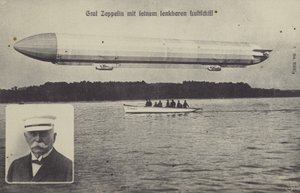 Graf Ferdinand von Zeppelin og et af hans hans luftskibe (s/h foto) af Photographer German