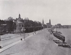 Royal Belvedere og landingsplads for dampskibe (s/h foto) af Photographer German
