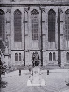 Leipzig: Thomaskirche med Bach monument (s/h foto) af Photographer German