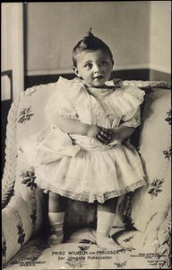 Prins William af Preussen i en lænestol af Photographer German