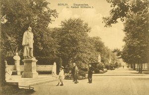 Siegesallee og statue af Kaiser Wilhelm I, Berlin (s/h foto) af Photographer German