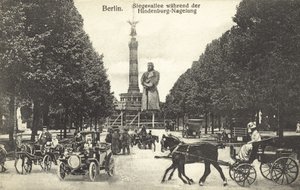 The Iron Hindenburg, Berlin (s/h foto) af Photographer German