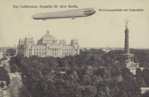 Zeppelin LZ III flyver over Berlin (s/h foto) af Photographer German